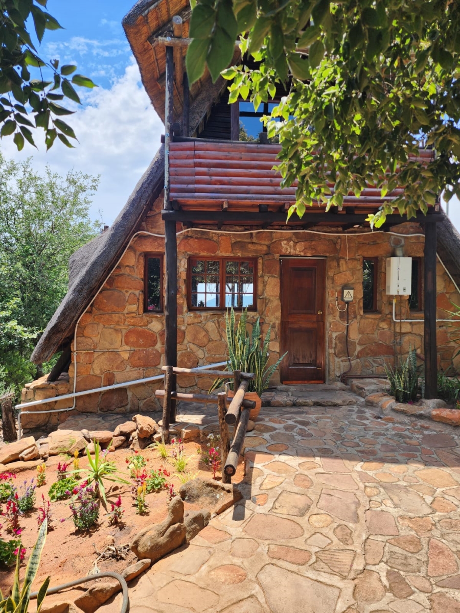 2 Bedroom Property for Sale in Renosterfontein A H North West